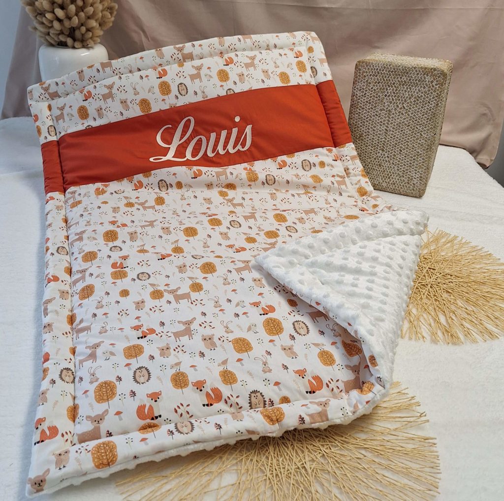 Couverture Polaire Enfant Motif Animaux Forêt - 110 X 140 Cm - Douce Et Lavable - Pour Canapé, Lit Ou Voiture